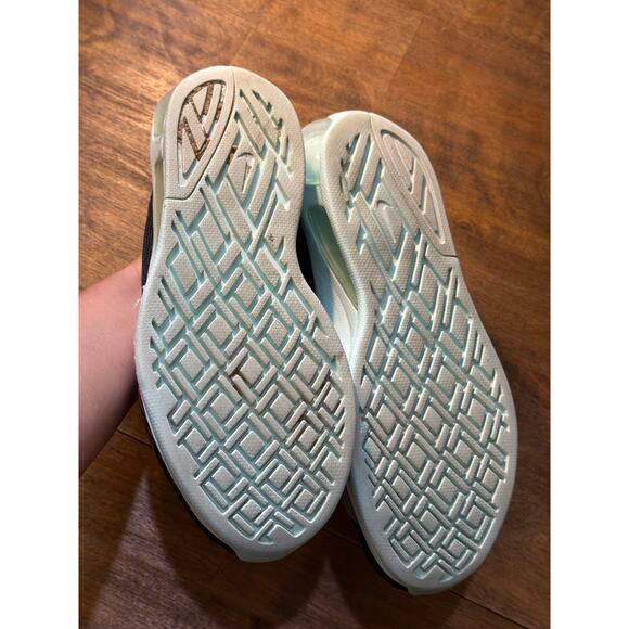 Nike Air Max FLY Women's Size 8.5 - Black/Gray/Pink Sporty Chic Colorful - Picture 8 of 11